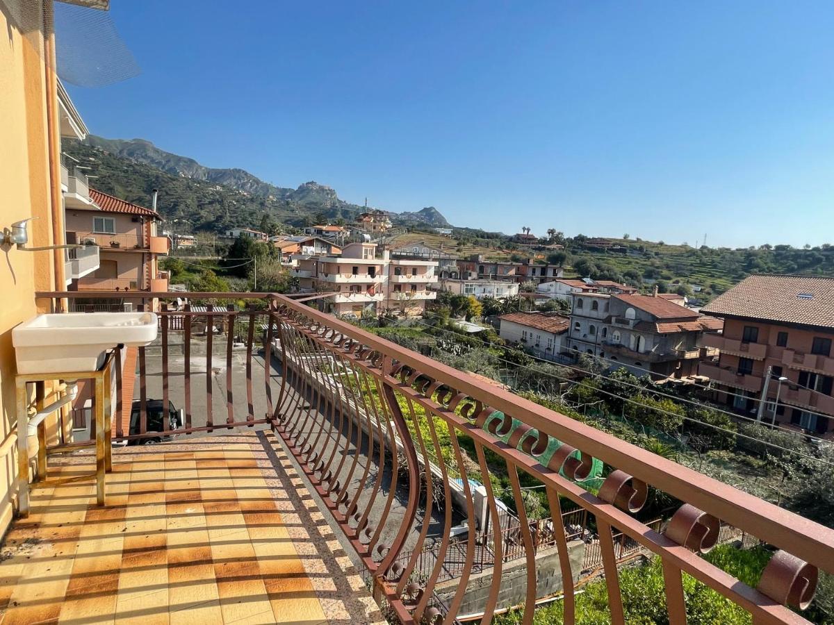 Appartamento Pipa'S Suntrap Taormina Esterno foto