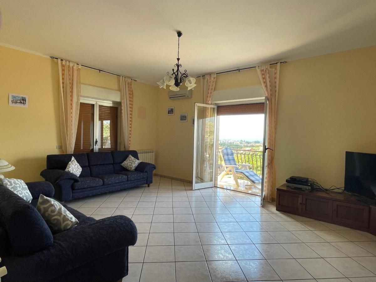 Appartamento Pipa'S Suntrap Taormina Esterno foto
